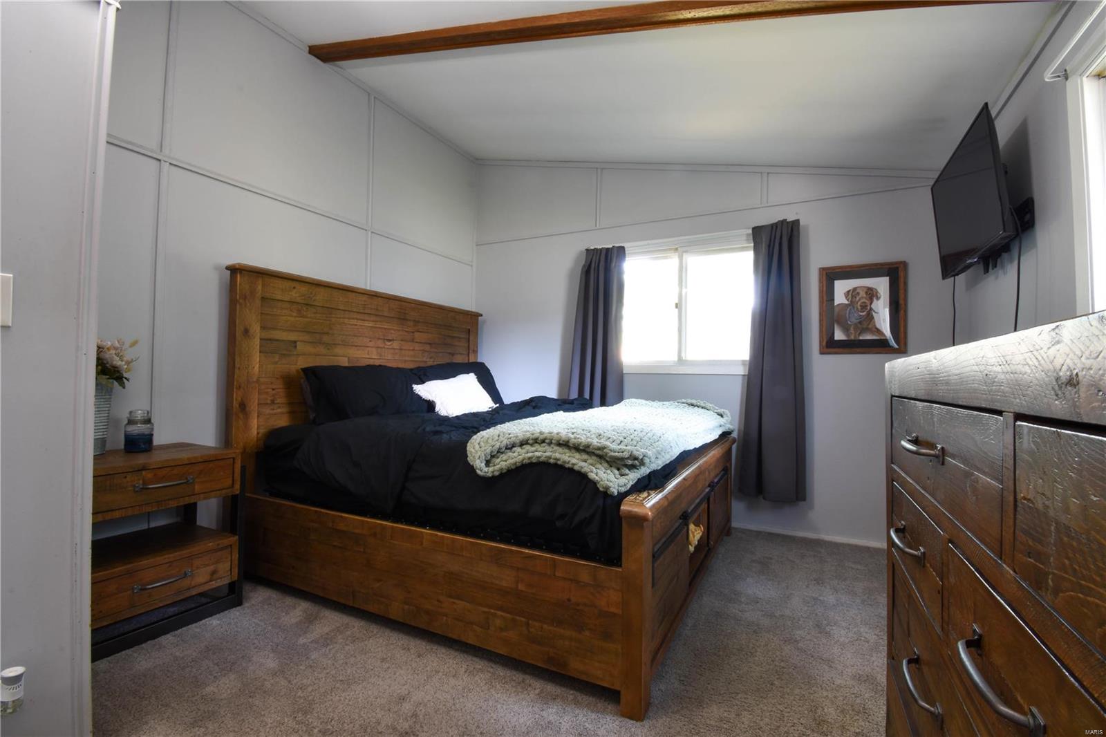605 E Henry Street Property Photo 17