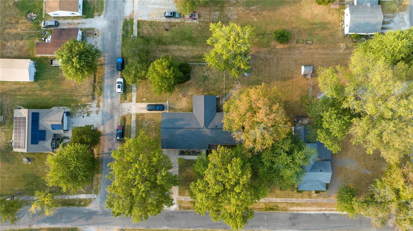 605 E Henry Street Property Photo 26