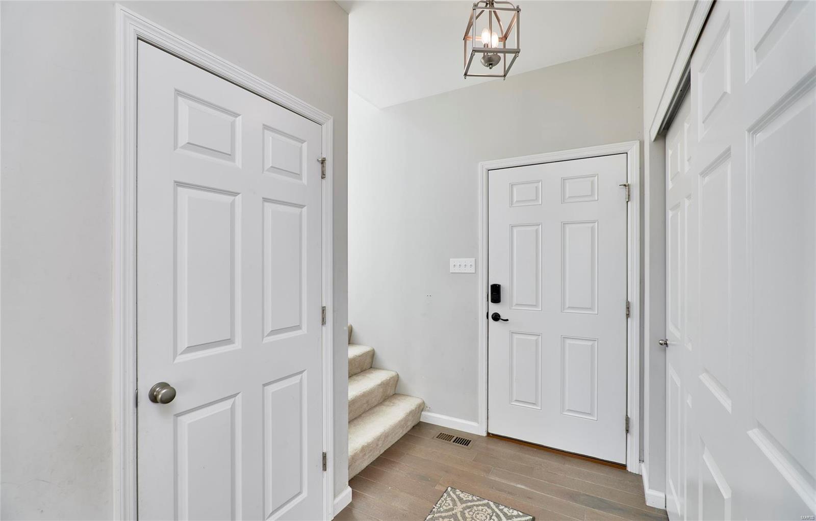 120 Kelcross Property Photo 7