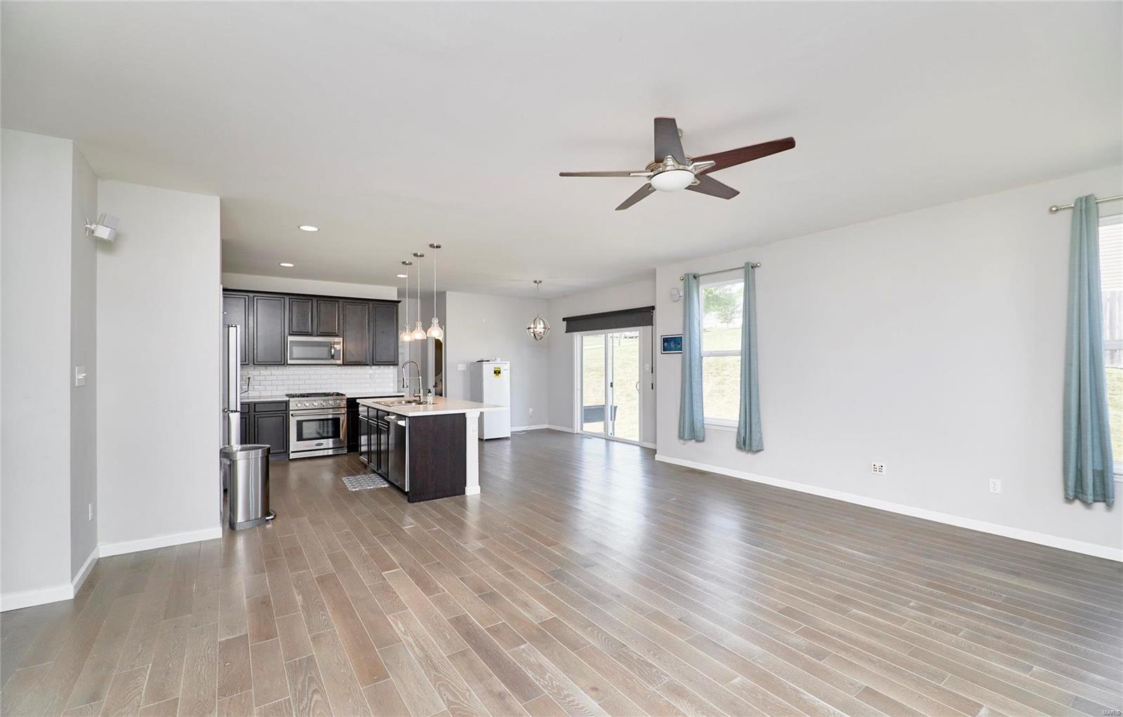 120 Kelcross Property Photo 10