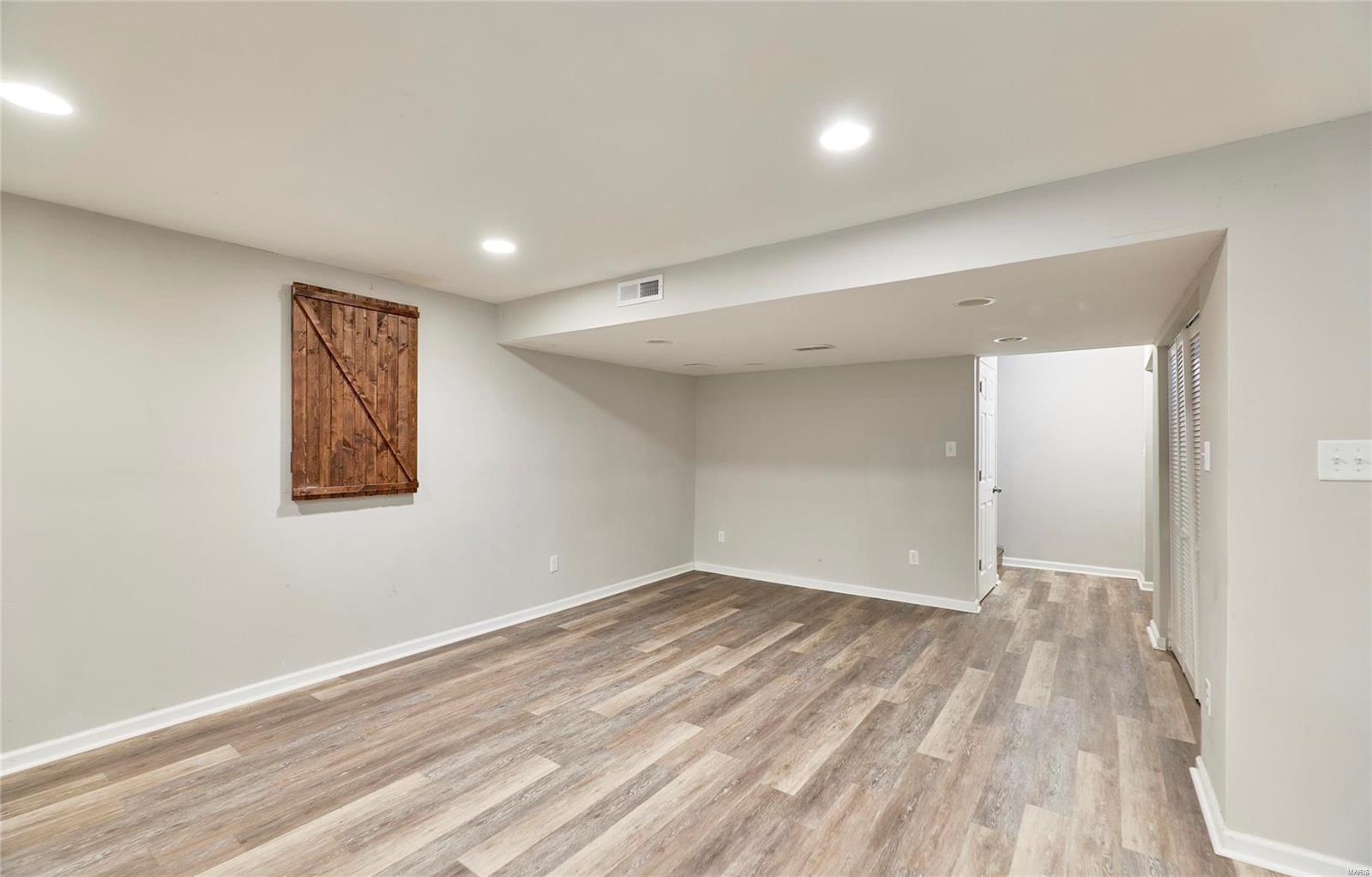 120 Kelcross Property Photo 57