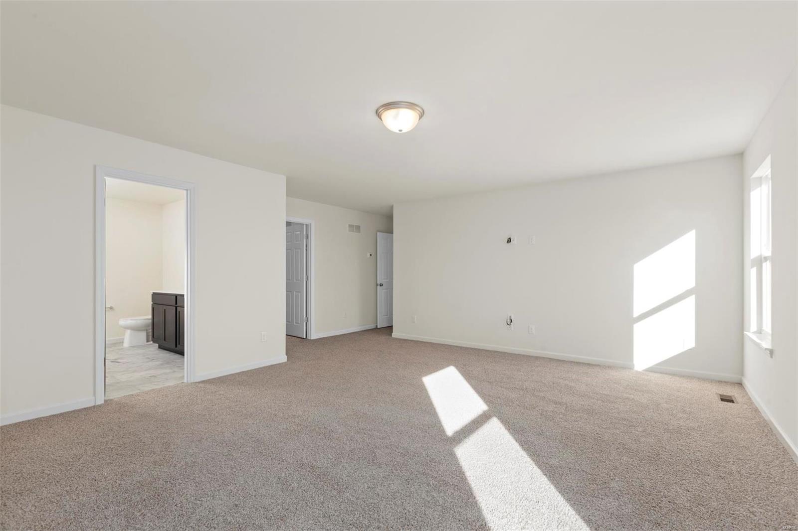 220 Windmill View Drive Property Photo 20