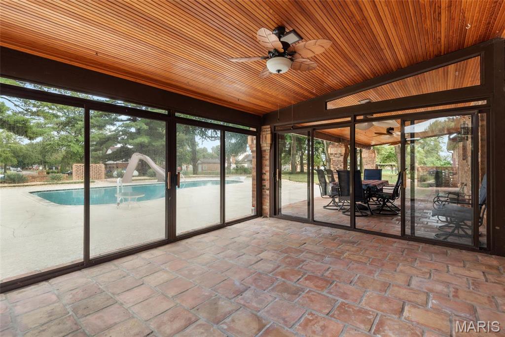 3112 Parkview Drive Property Photo 86
