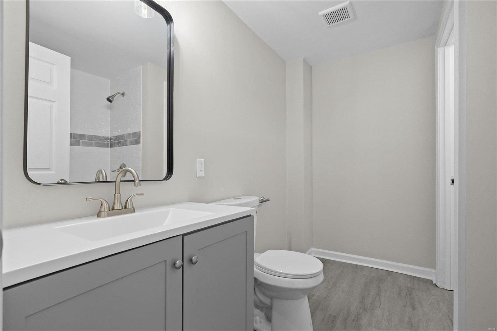 16696 Oak Bridge Road Property Photo 7