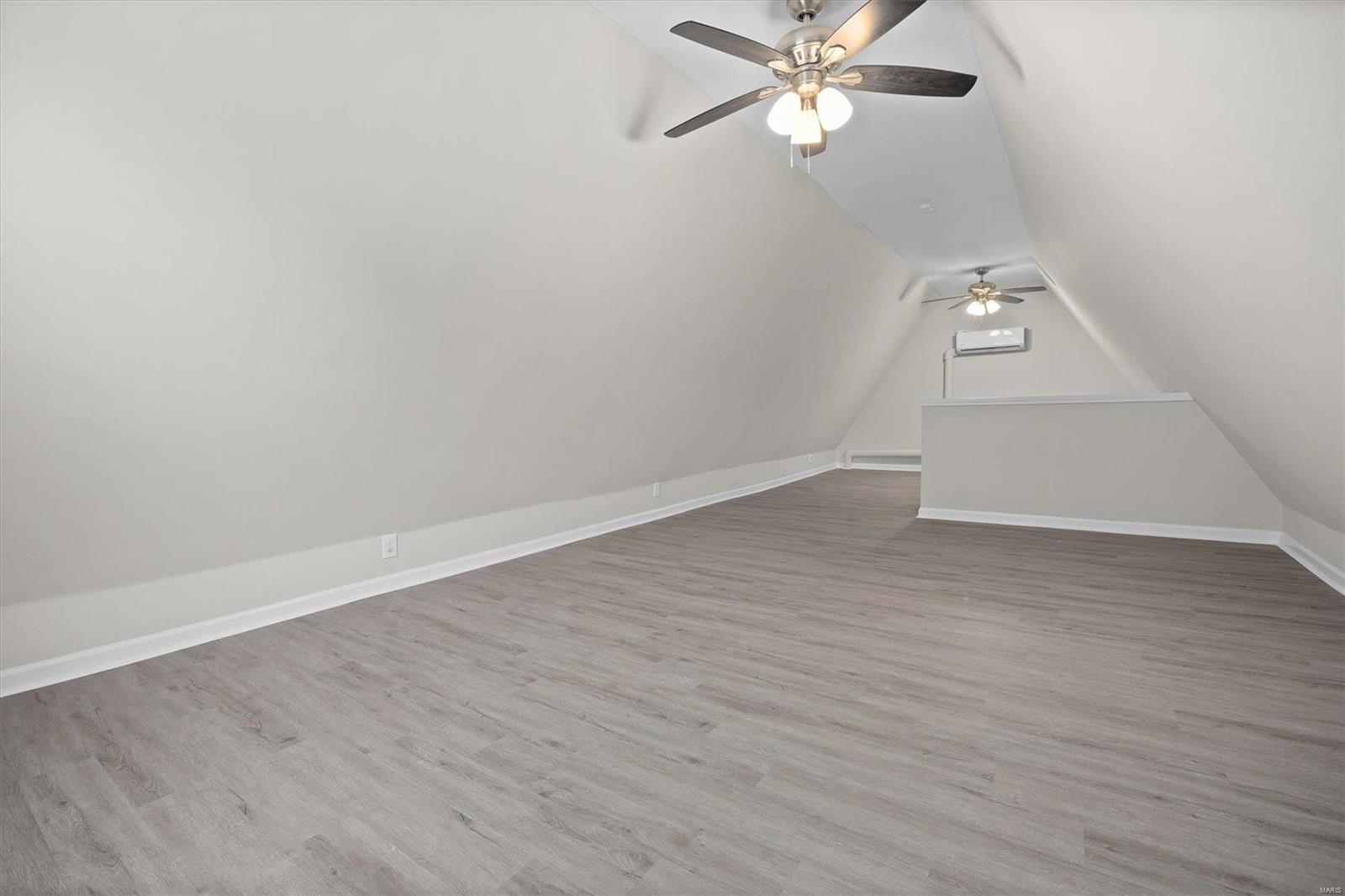 16696 Oak Bridge Road Property Photo 13