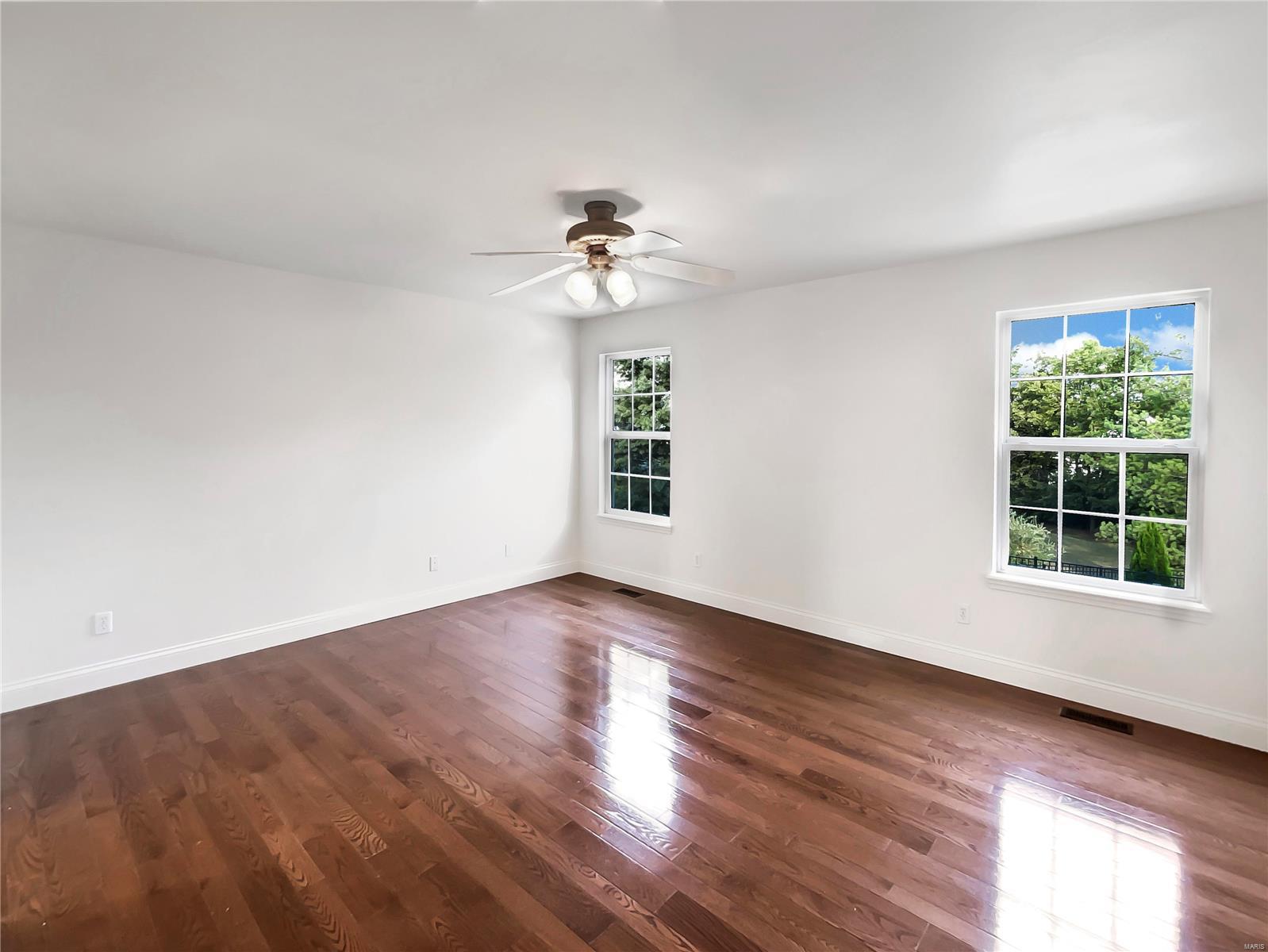 938 Hampshire Heath Drive Property Photo 18