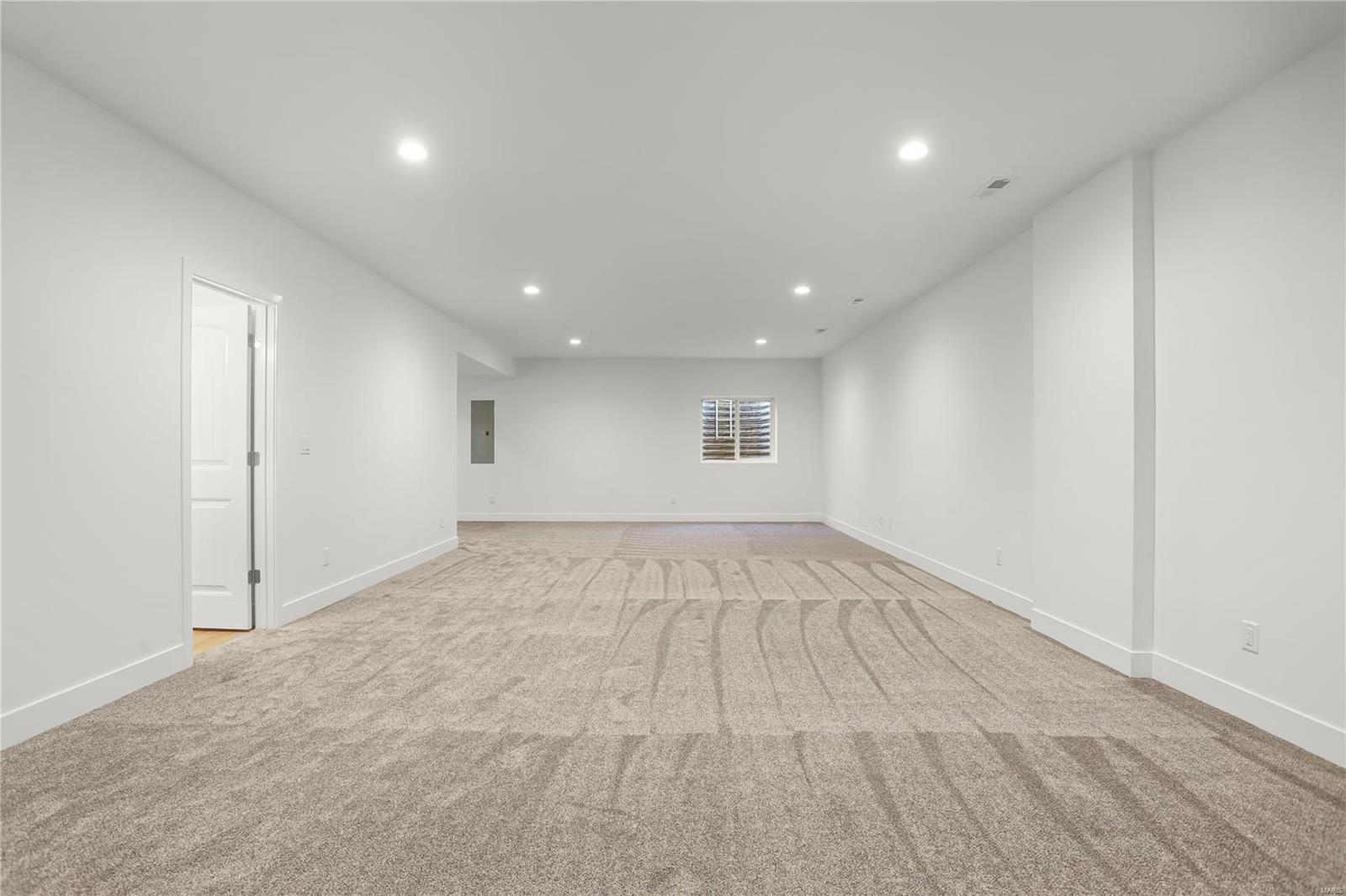408 Rumsfeld Drive Property Photo 27