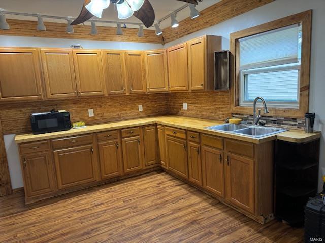 401 Broadway Avenue Property Photo 7