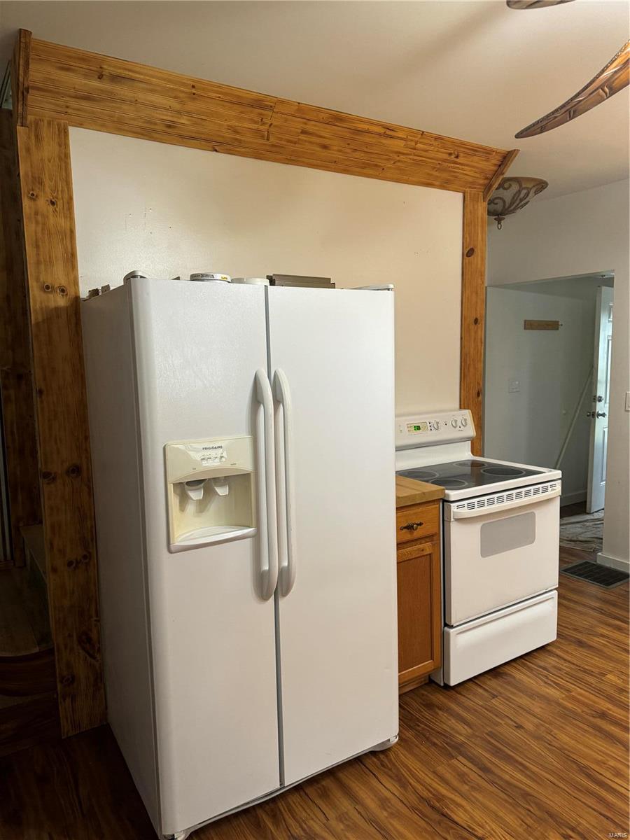 401 Broadway Avenue Property Photo 17