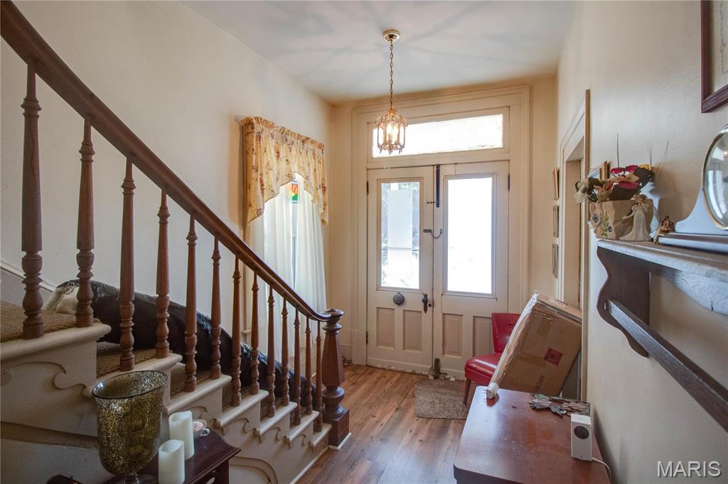 202 4th Street Property Photo 6