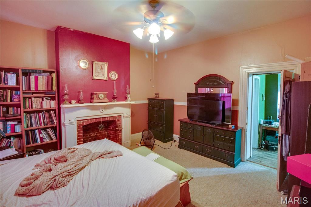 202 4th Street Property Photo 10