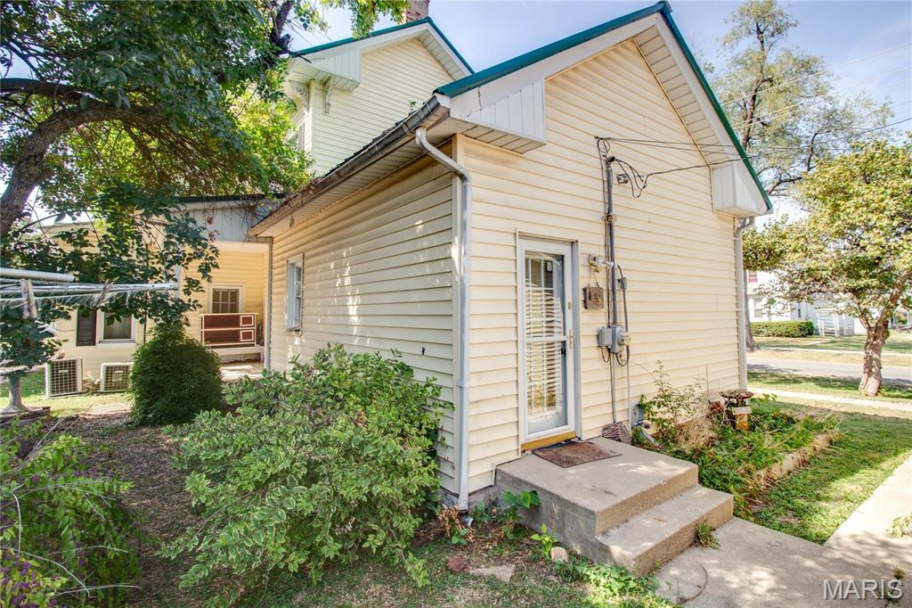 202 4th Street Property Photo 30