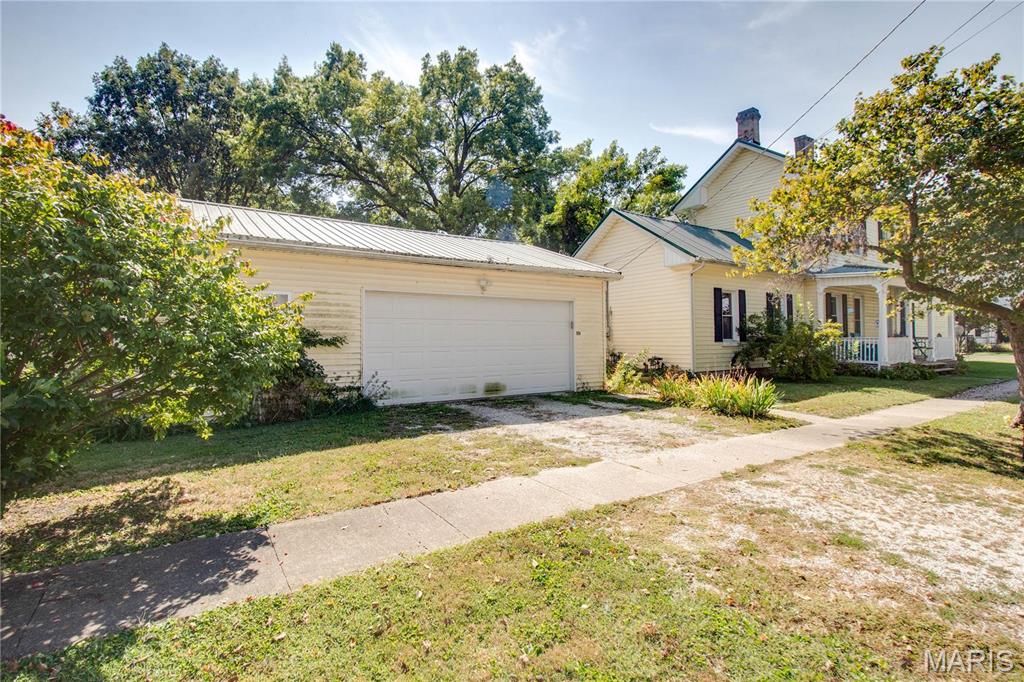 202 4th Street Property Photo 33