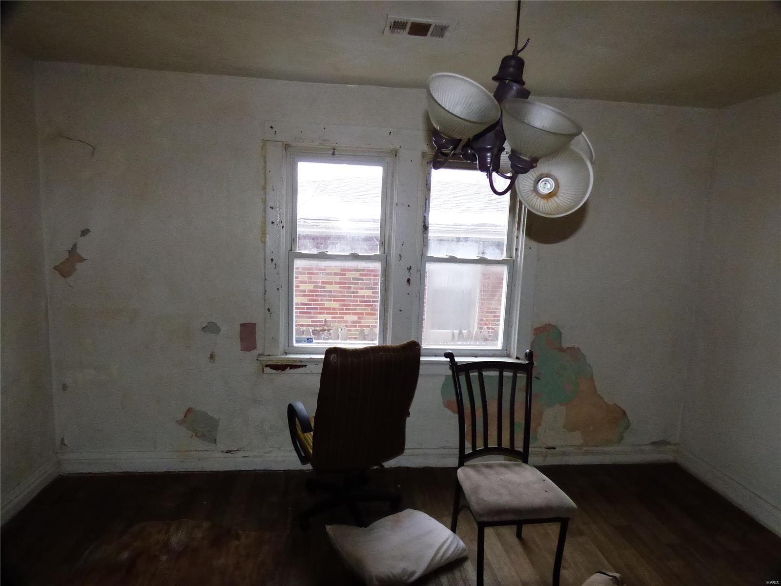 7705 W Bruno Avenue Property Photo 5