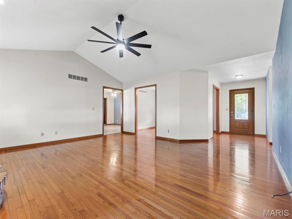 710 Mary Ann Court Property Photo 7