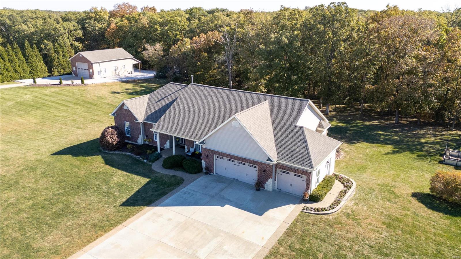 312 Foristell Manors Drive Property Photo 4