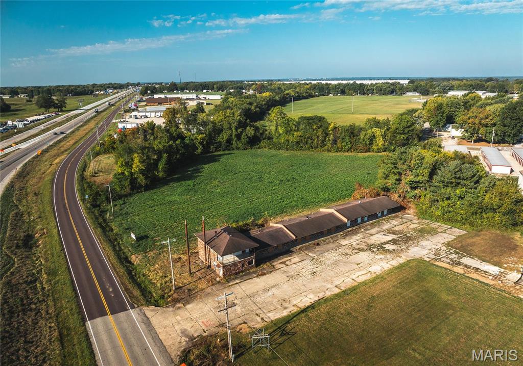 118 North Outer Road Property Photo 3