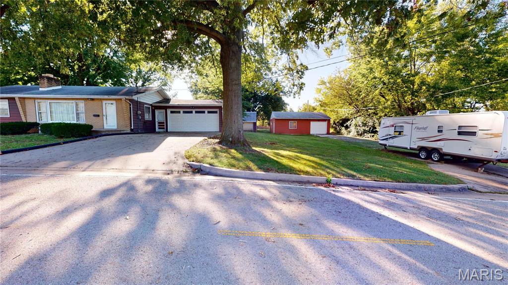 4645 S State Route 159 Property Photo 3