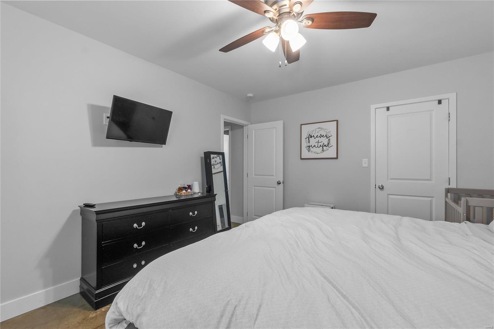 335 W Spring Valley Road Property Photo 28
