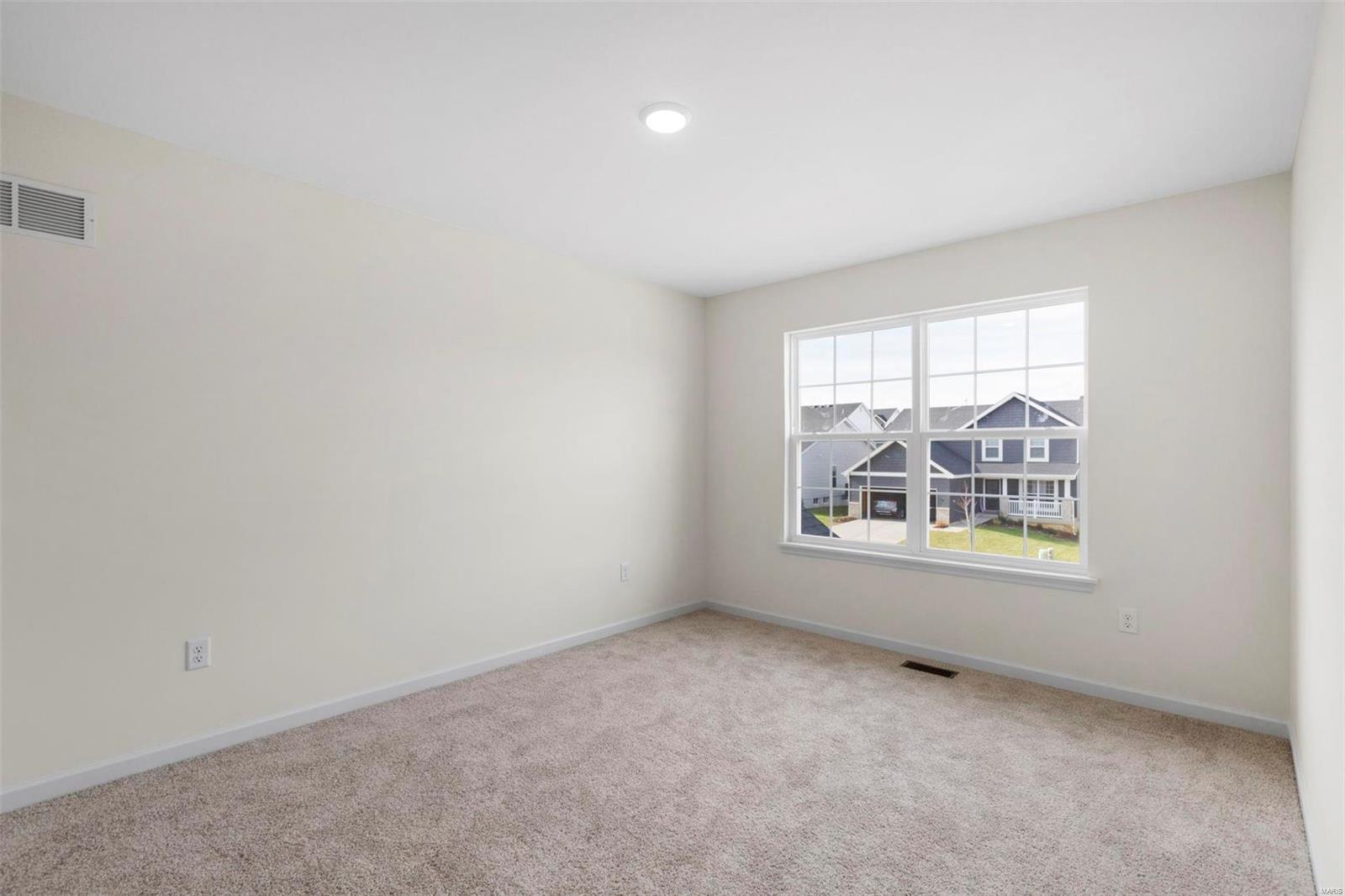 302 Windmill View Court Property Photo 19