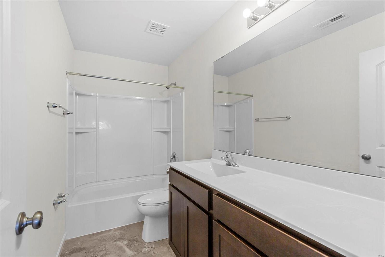 302 Windmill View Court Property Photo 25