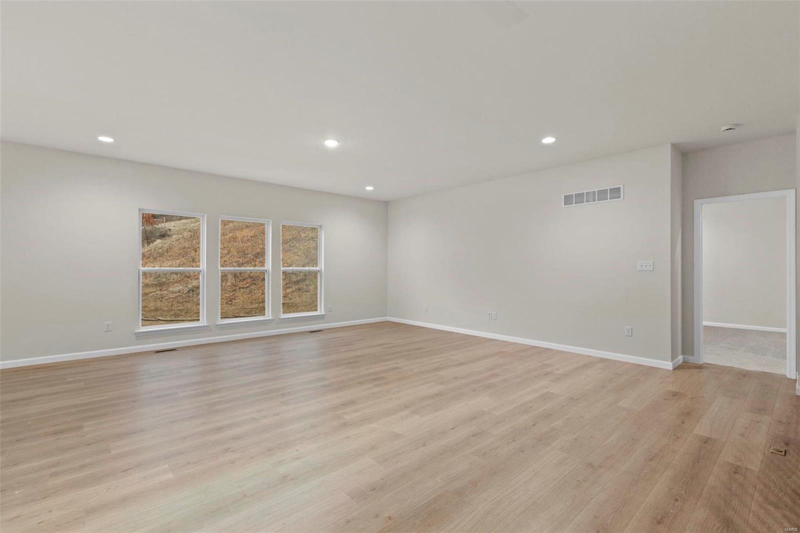 2434 Chukka Drive Property Photo 3