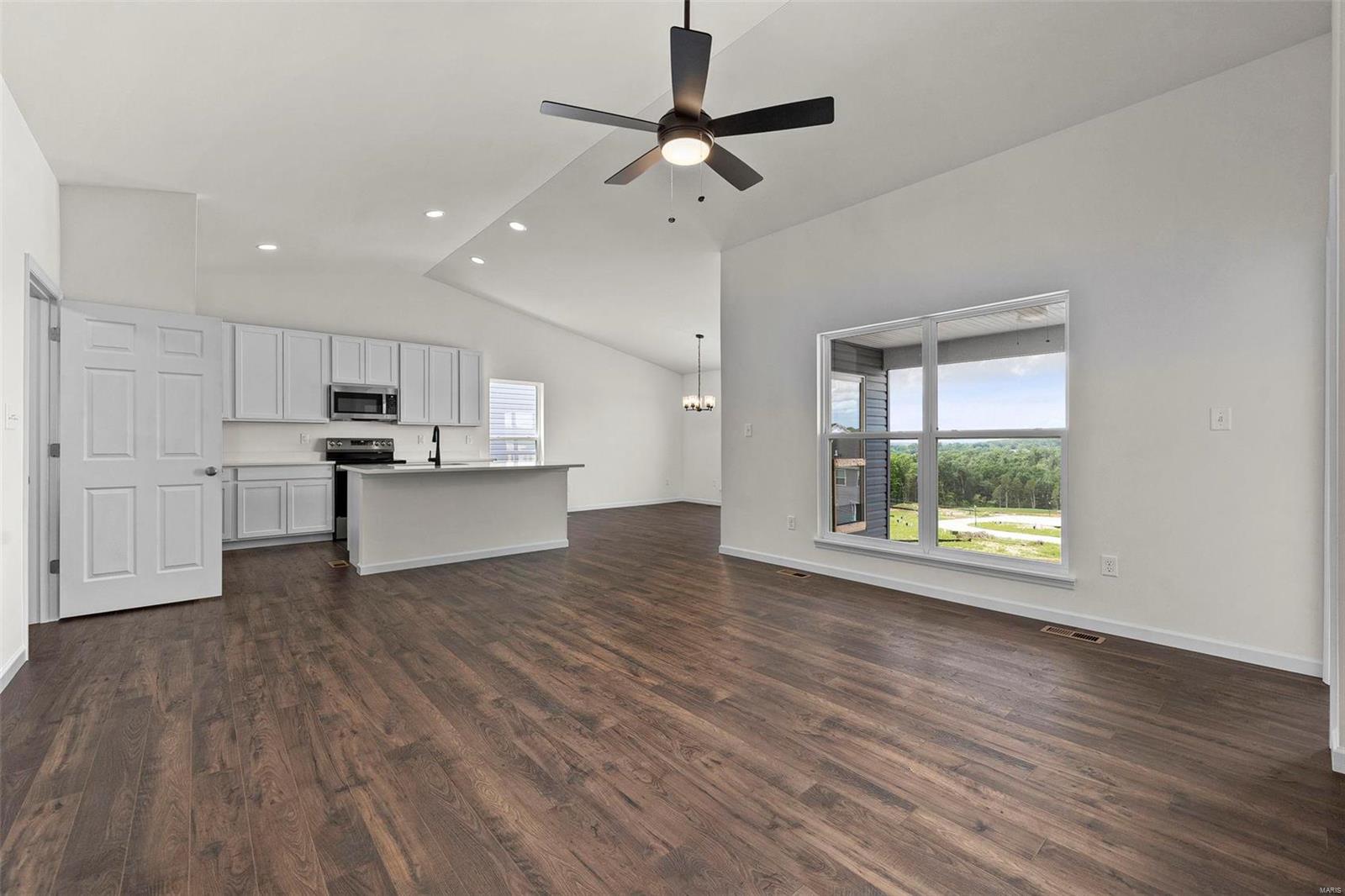 1728 Martingale Lane Property Photo 6