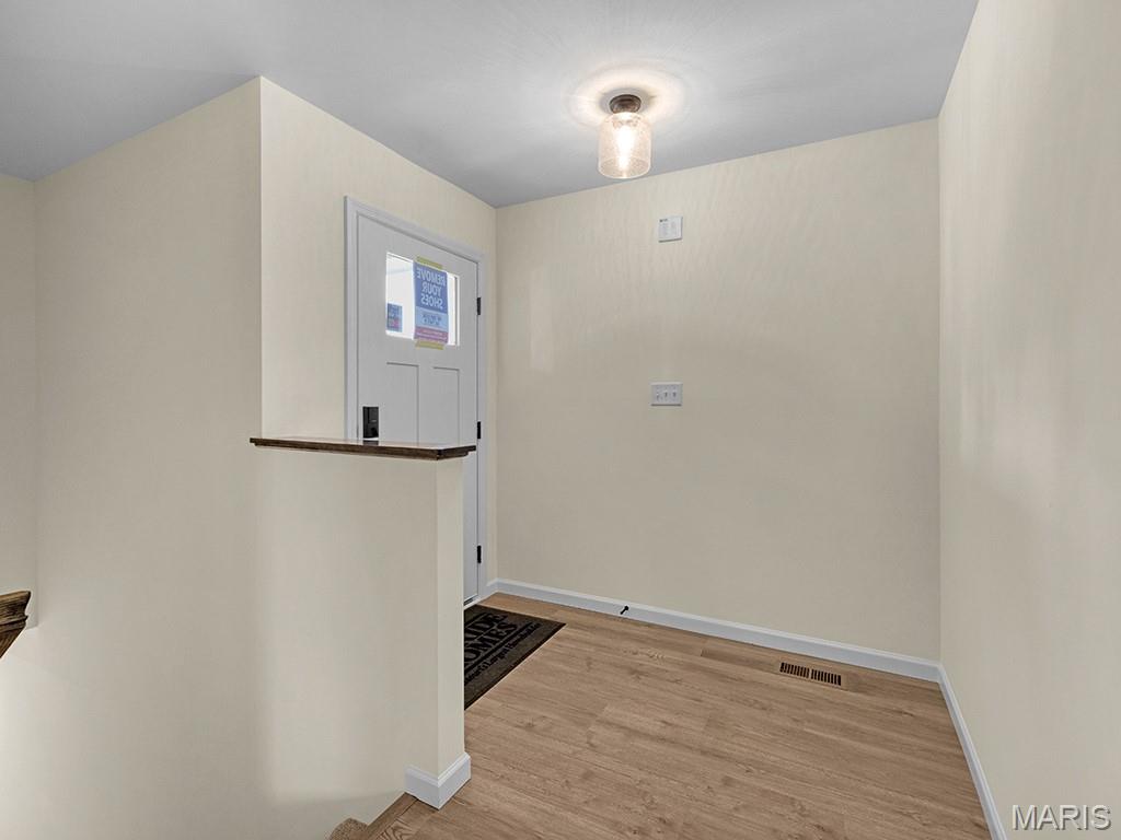 3136 White Pine Drive Property Photo 3