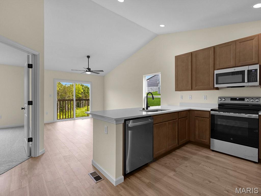 3136 White Pine Drive Property Photo 4