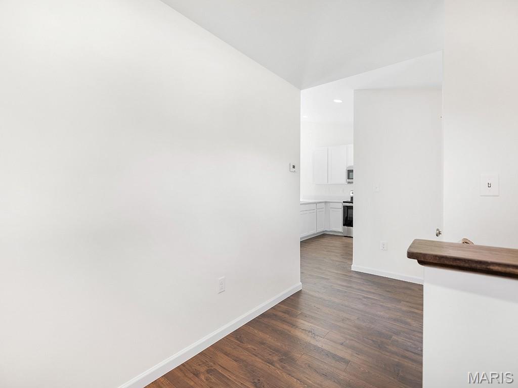 3128 White Pine Drive Property Photo 2