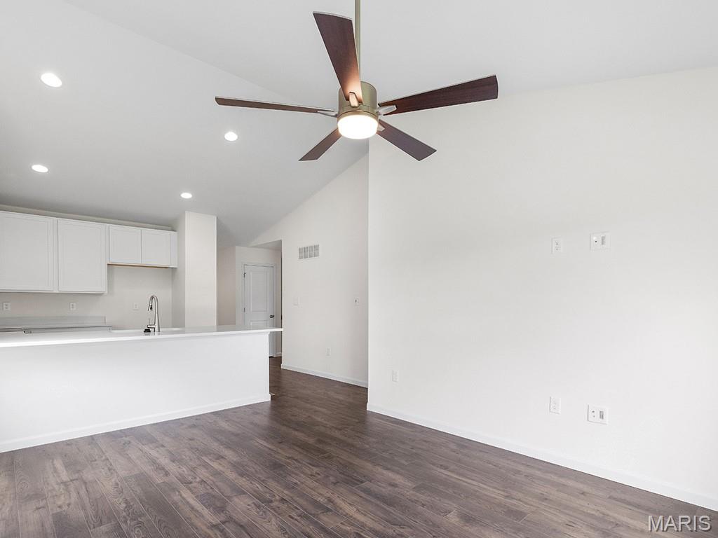 3128 White Pine Drive Property Photo 9