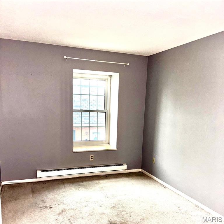 1672 Herault Place E Property Photo 14