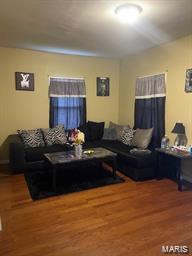 811 Elm Street Property Photo 2