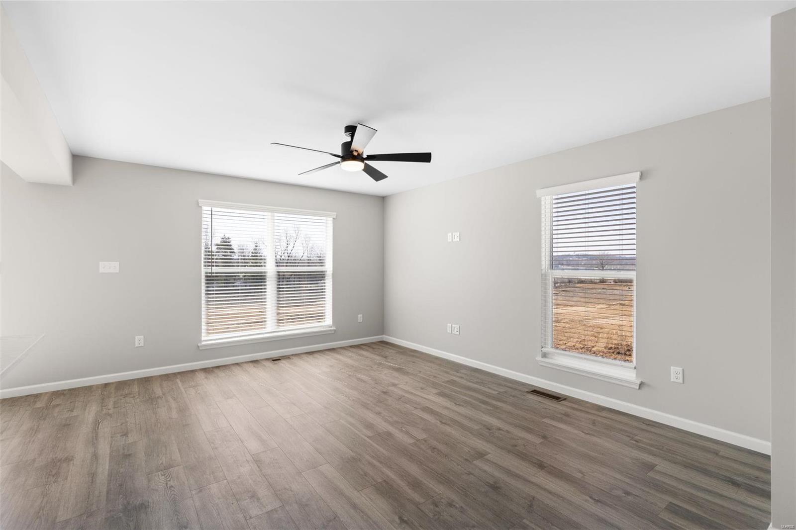 1063 Vardon Meadows Drive Property Photo 3