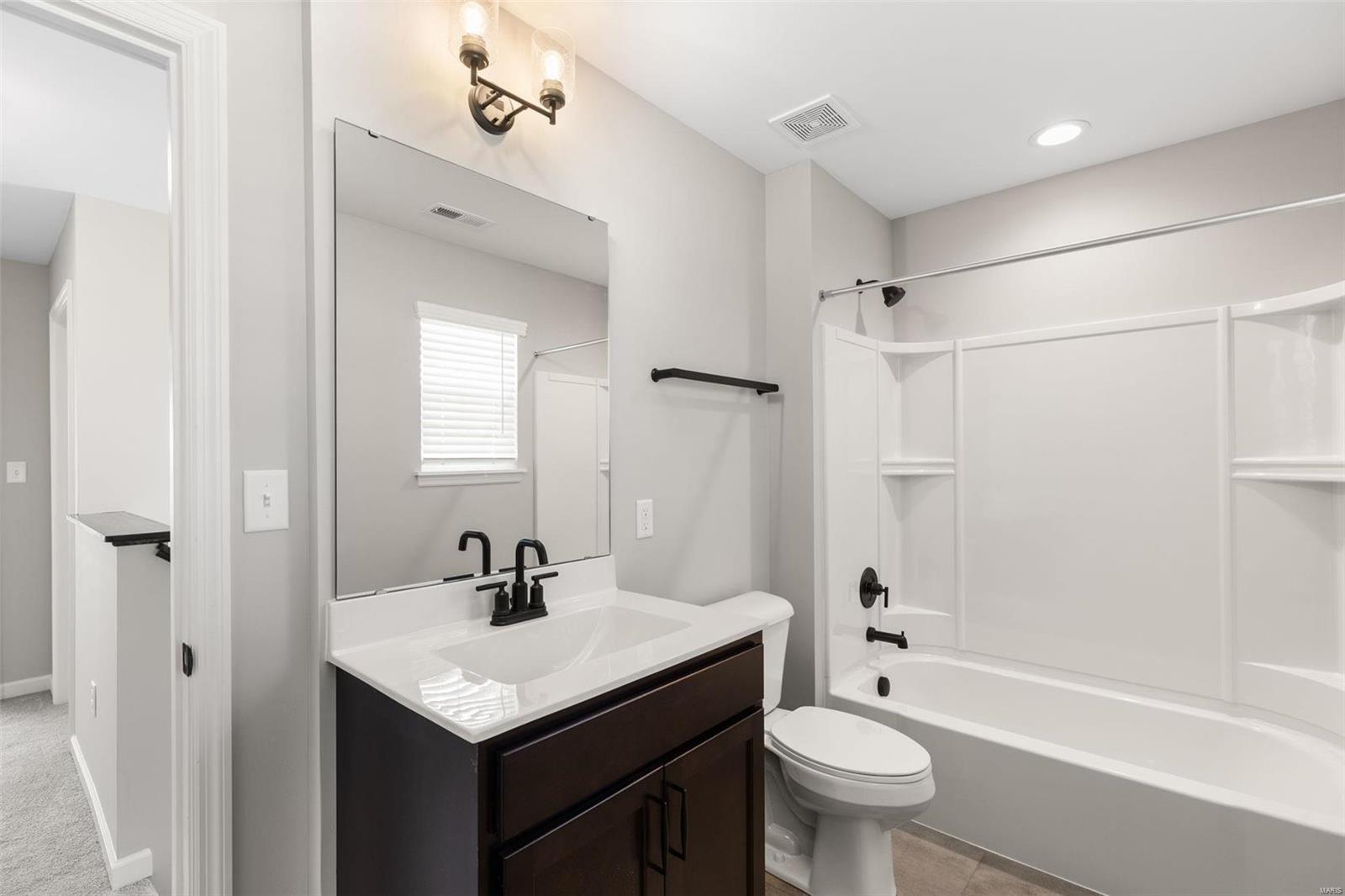 1063 Vardon Meadows Drive Property Photo 13