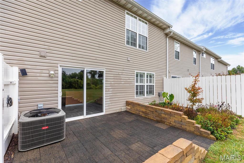 107 N Alby Court Property Photo 2