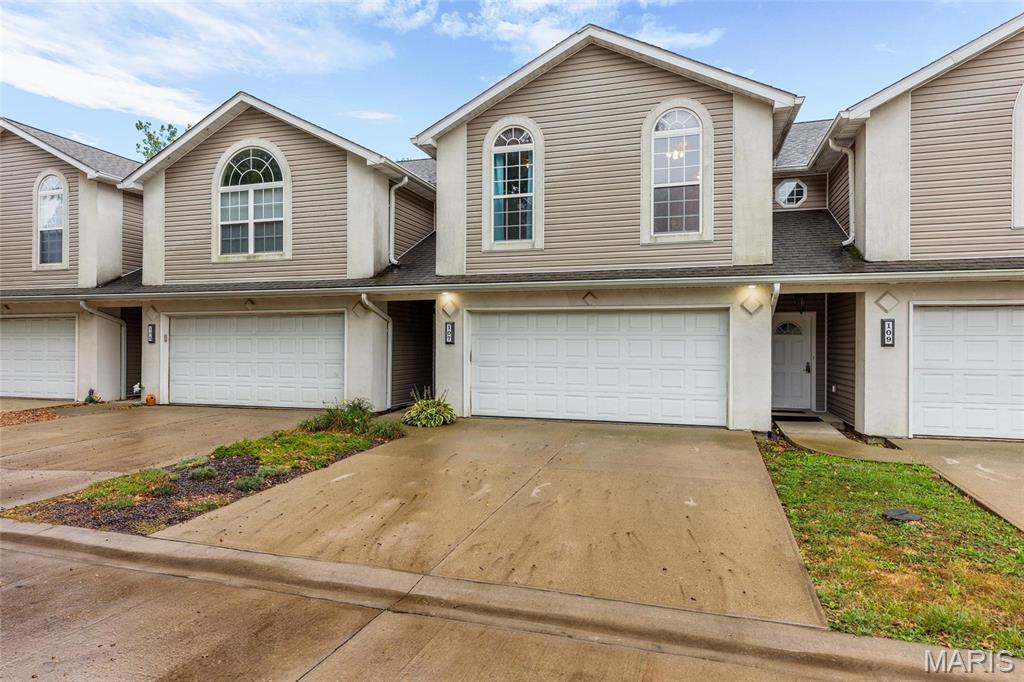 107 N Alby Court Property Photo 3