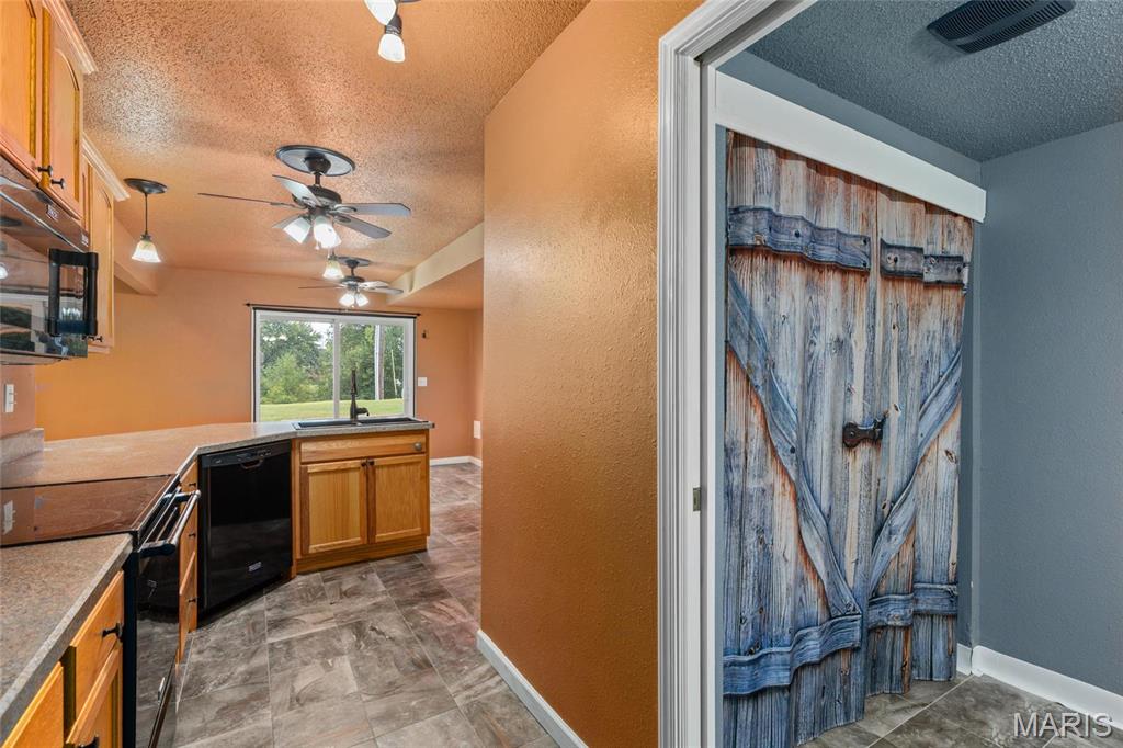 107 N Alby Court Property Photo 13