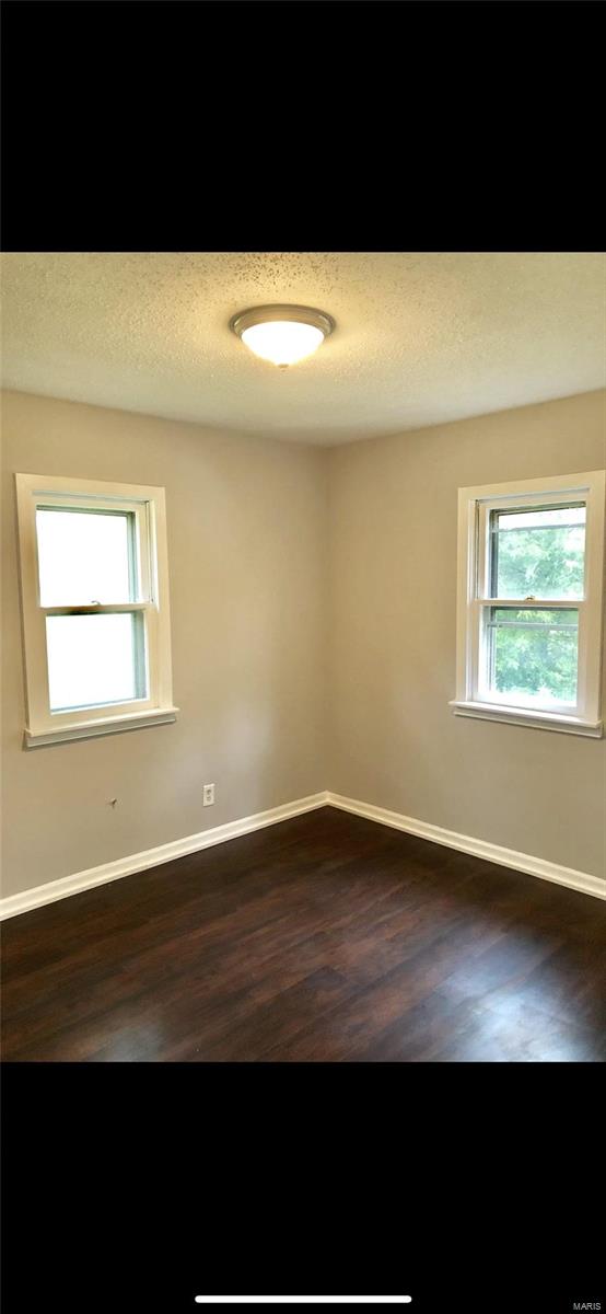 1943 Park Lane Property Photo 7