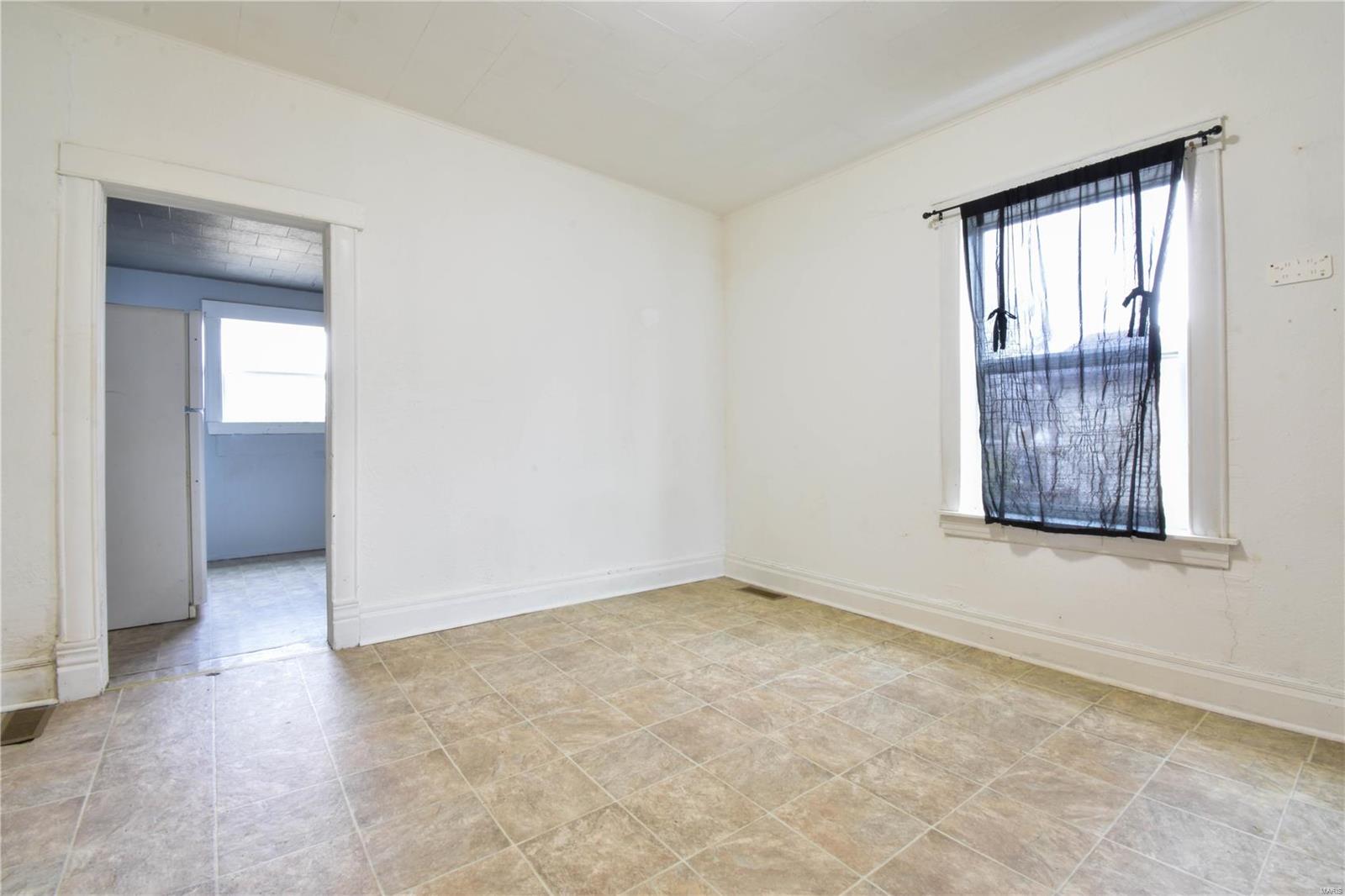 1103 S Madison St Property Photo 10