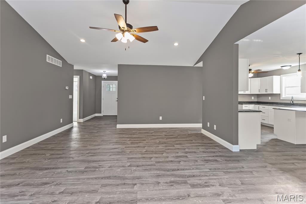 1127 Redwing Court Property Photo 13