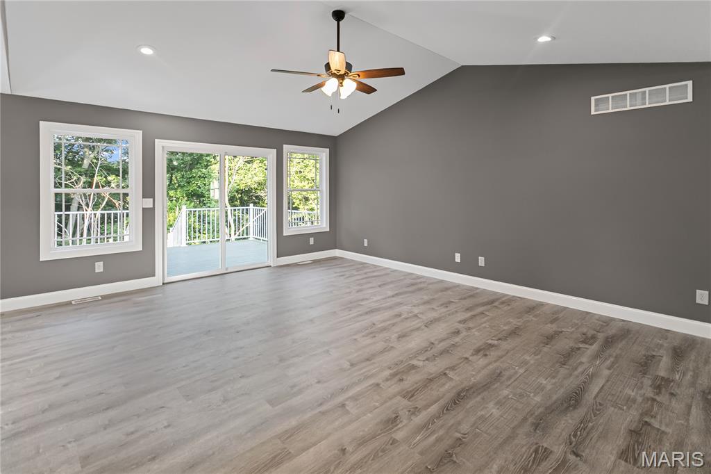 1127 Redwing Court Property Photo 15