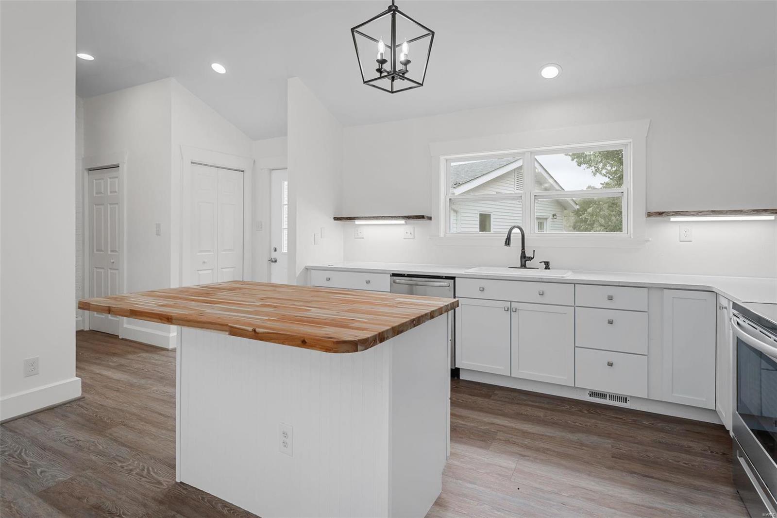 5121 Hackmann Road Property Photo 18
