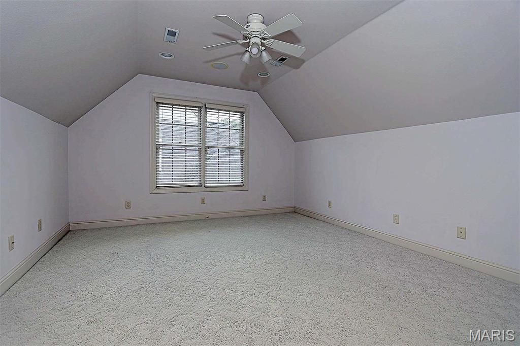 3019 Beaver Creek Drive Property Photo 5