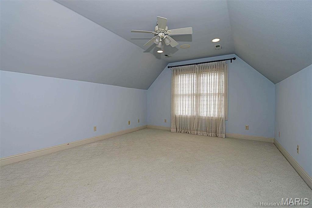 3019 Beaver Creek Drive Property Photo 9