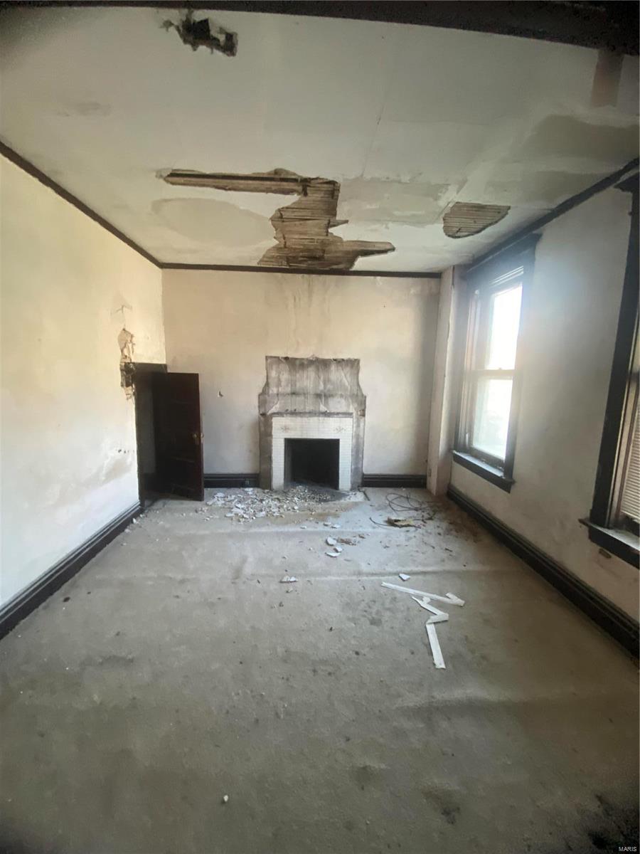 5038 Raymond Avenue Property Photo 12