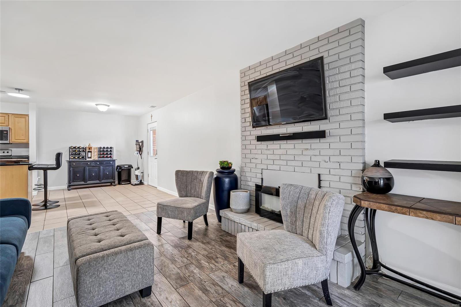950 E Rue De La Banque L1 Property Photo 7