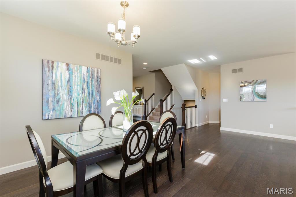 1 Carver Ryehill Manor Property Photo 14