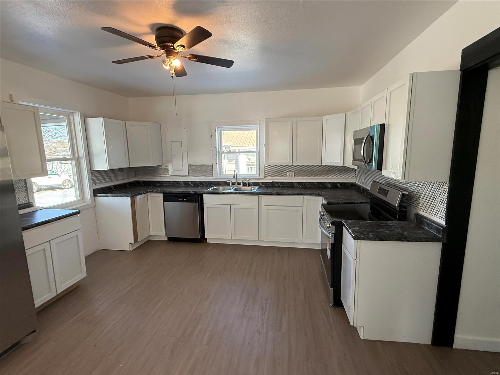 105 5th St Property Photo 15