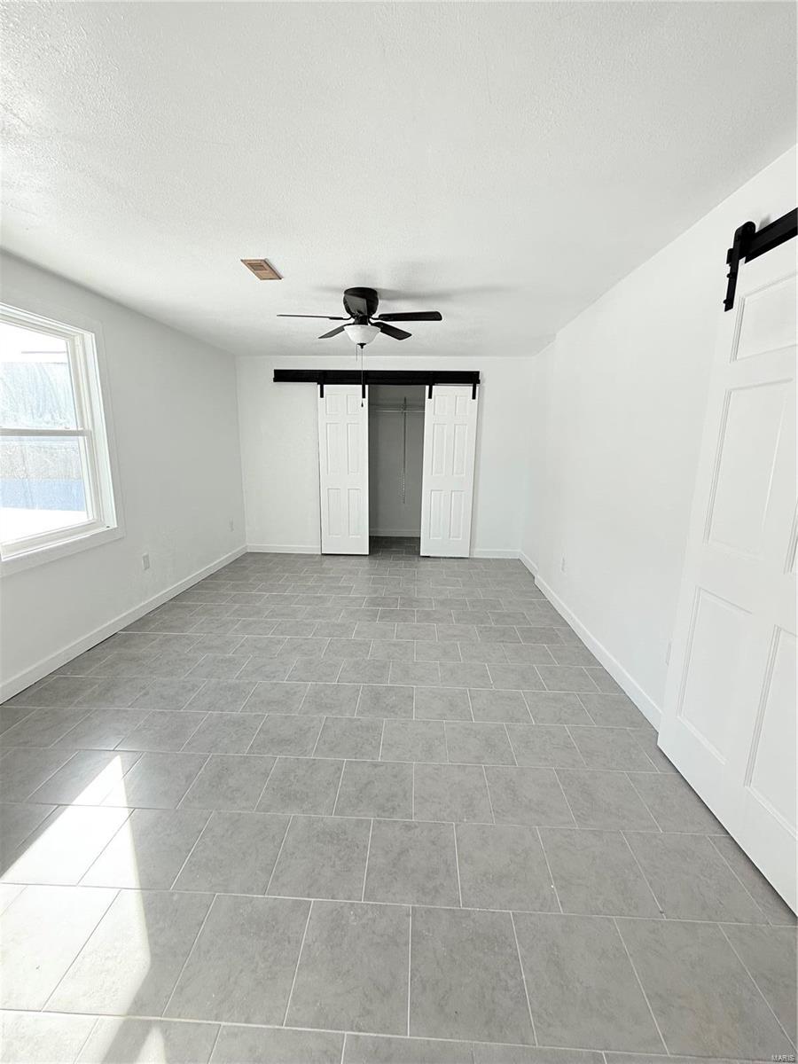 105 5th St Property Photo 18